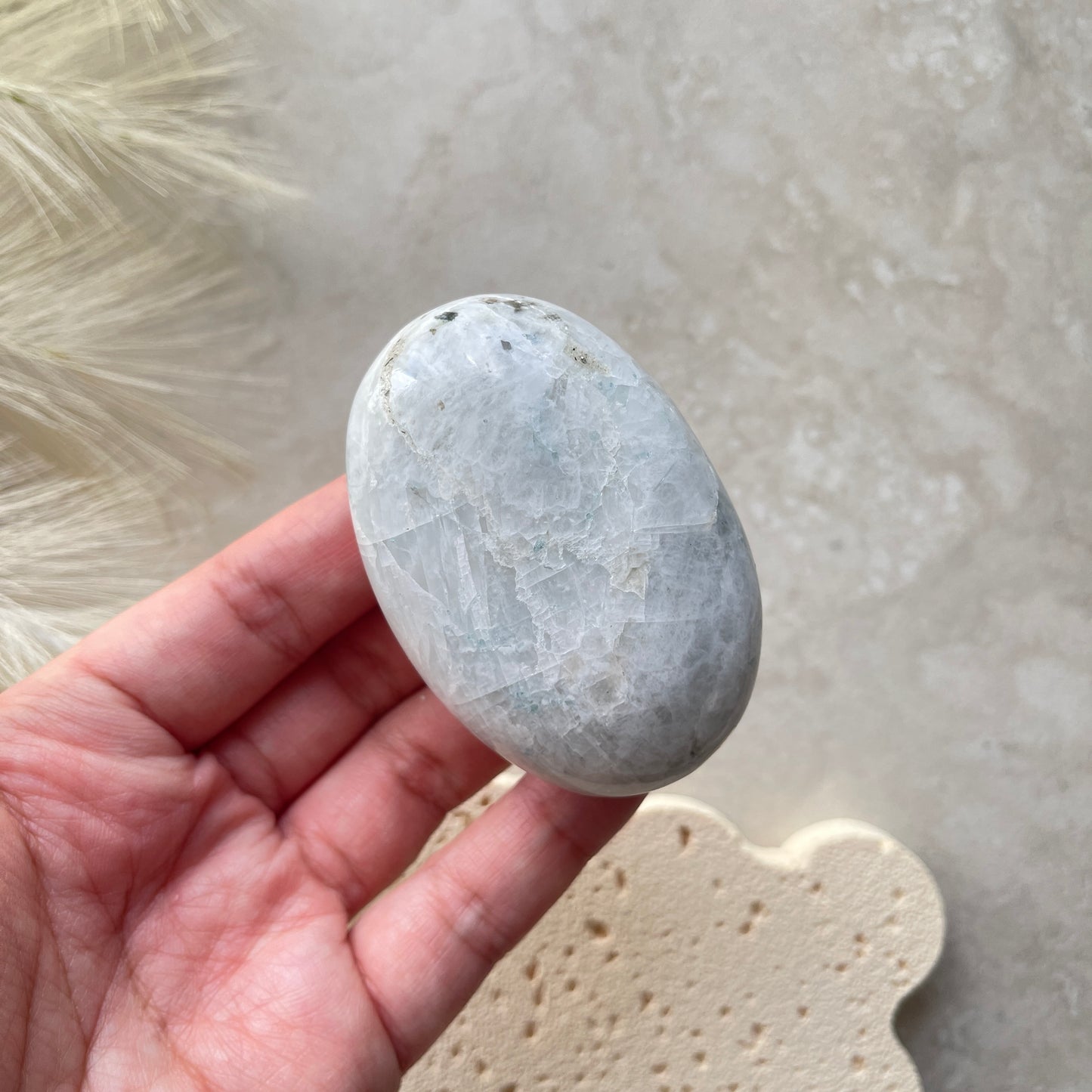 Moonstone Palm Stone