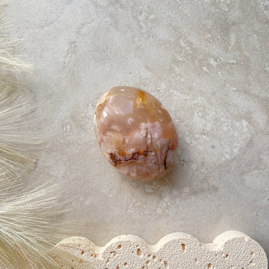 Flower Agate Palm Stone