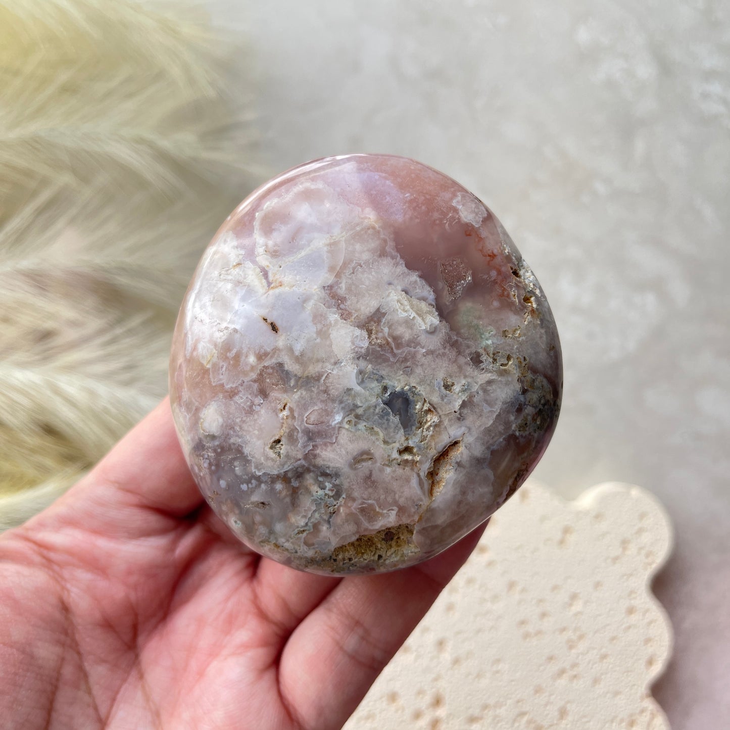 Flower Agate Palm Stone