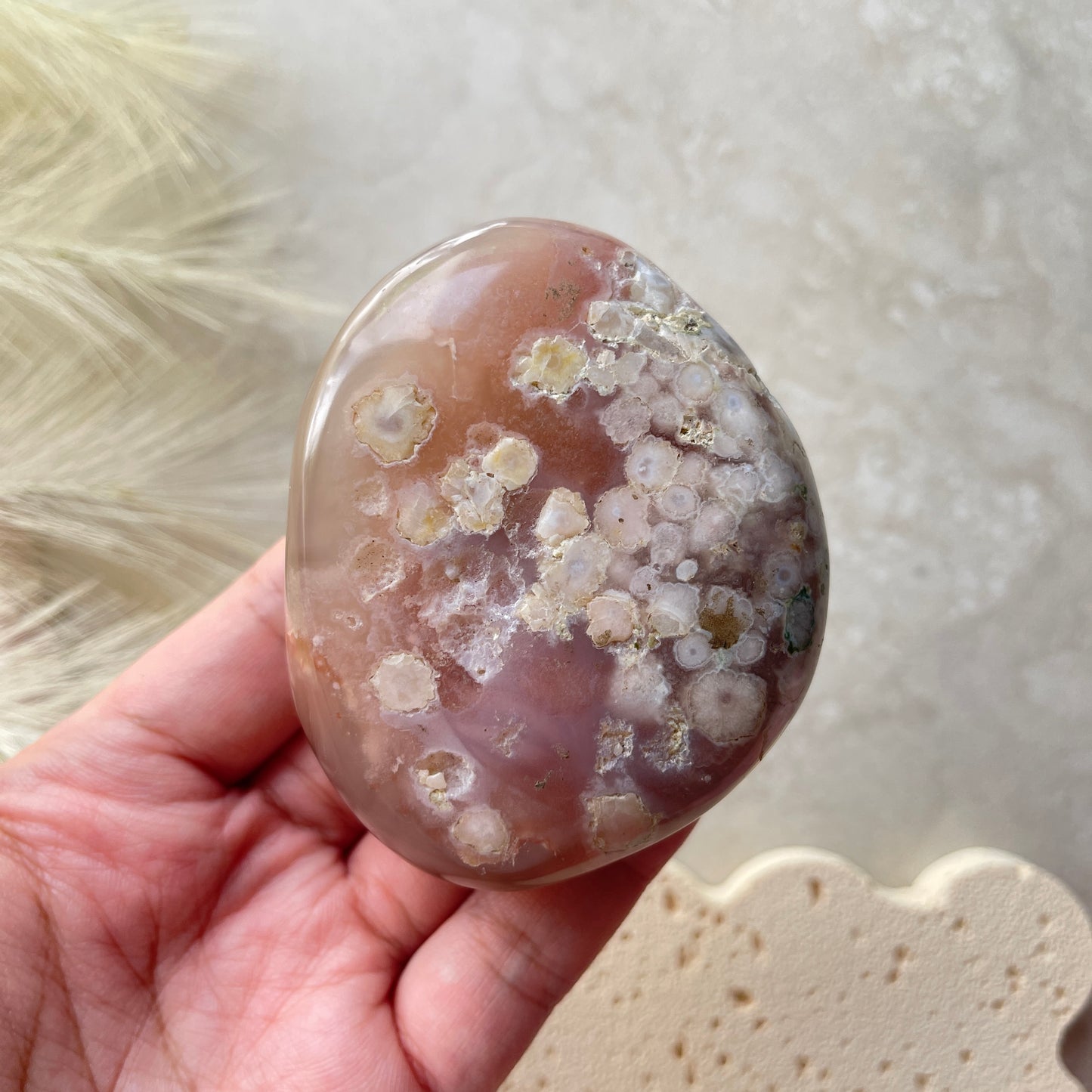 Flower Agate Palm Stone