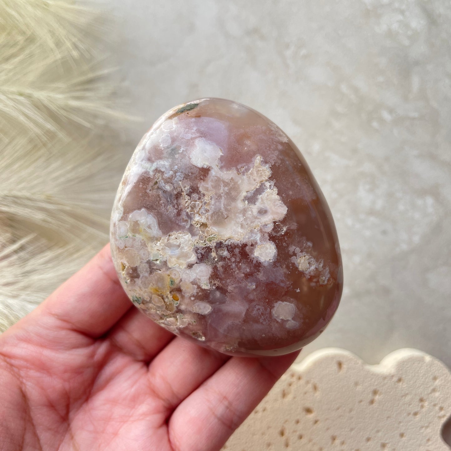 Flower Agate Palm Stone