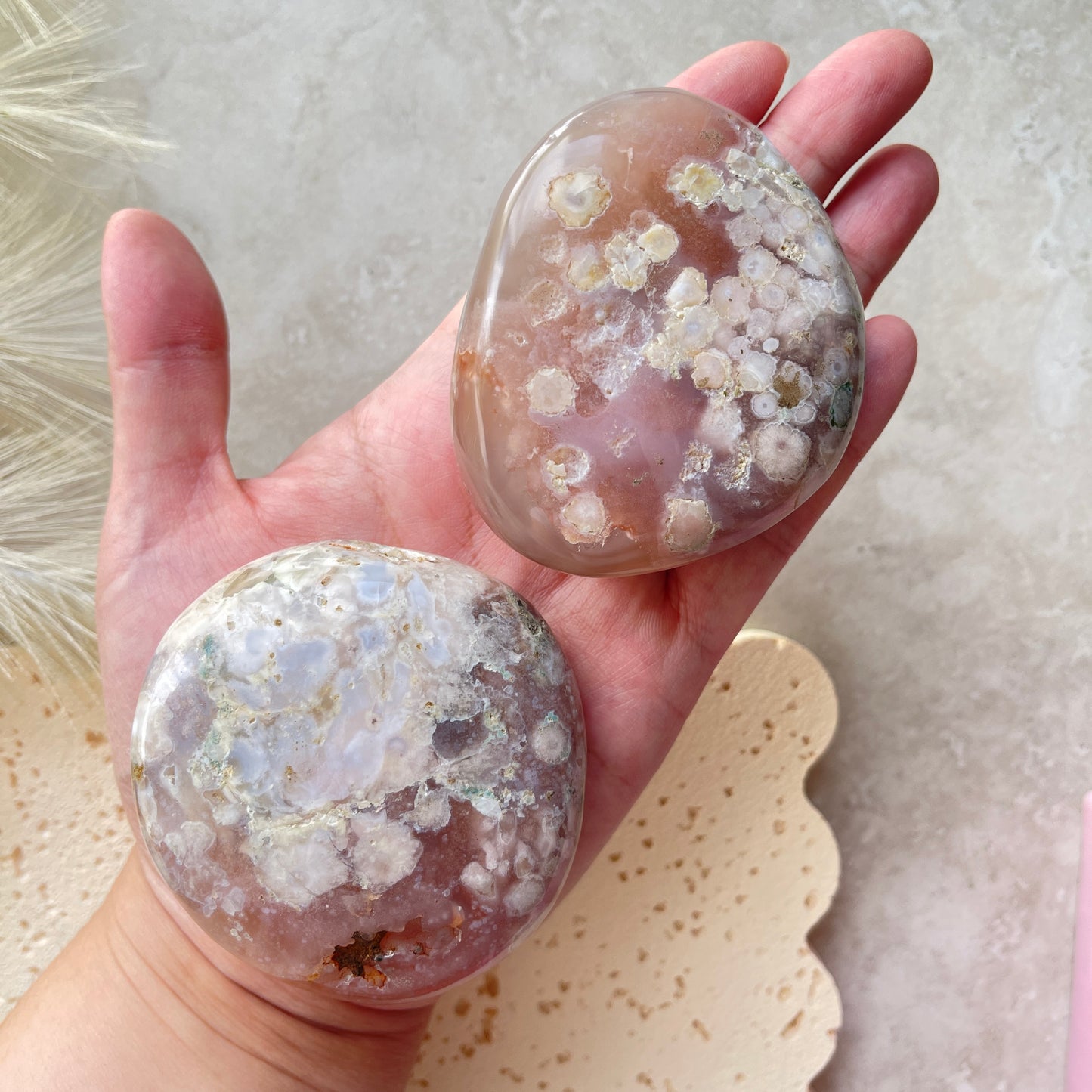 Flower Agate Palm Stone