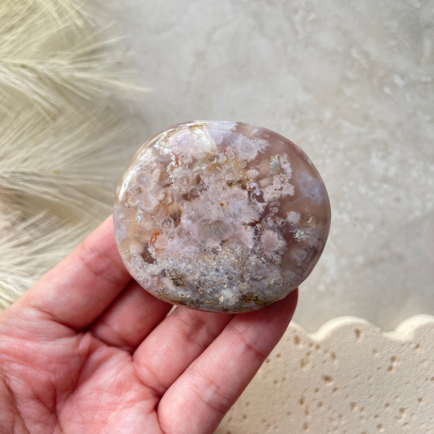 Flower Agate Palm Stone