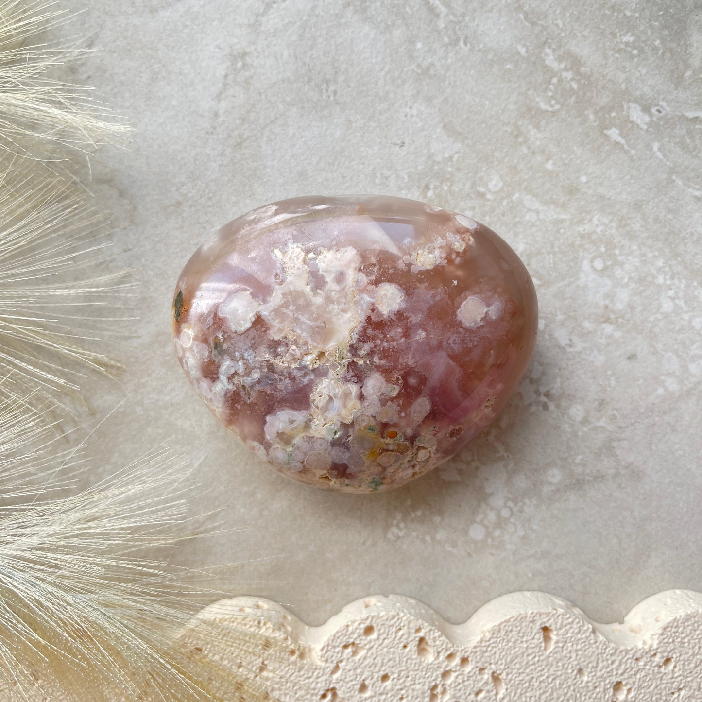 Flower Agate Palm Stone