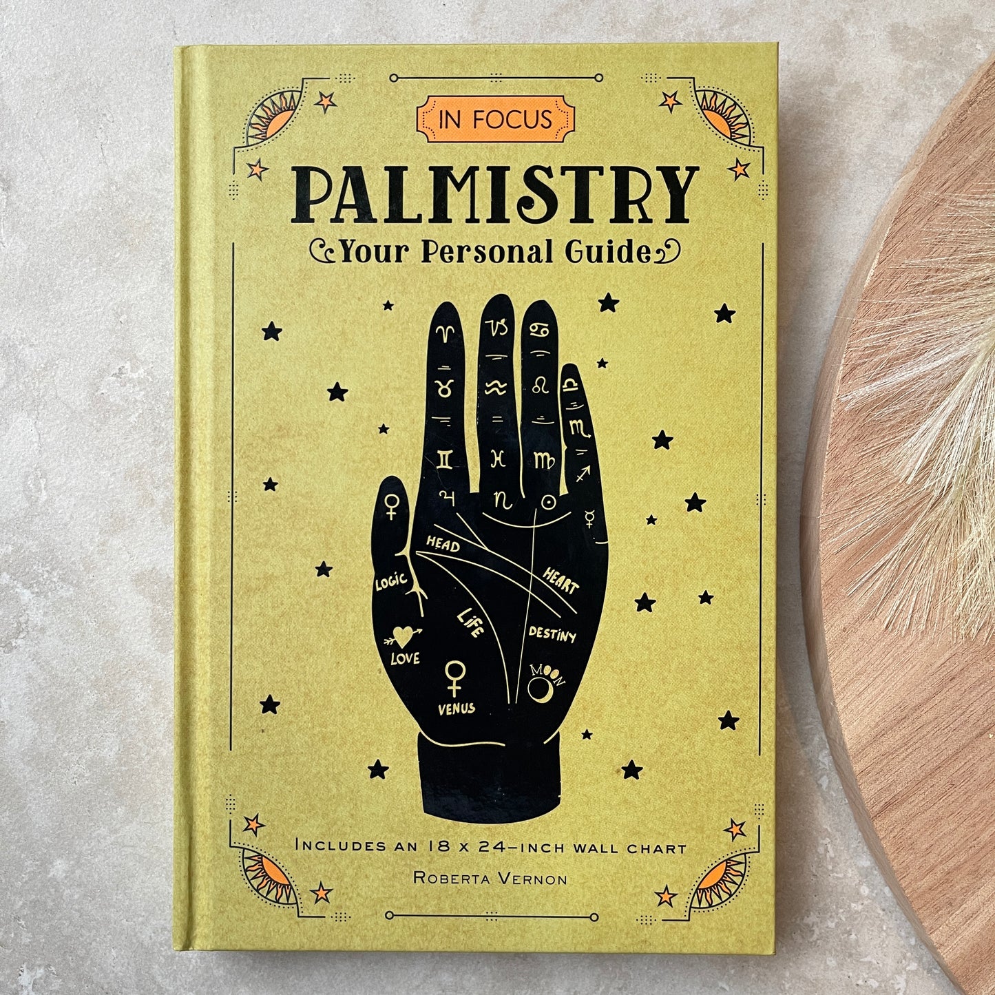 In Focus Palmistry: Your Personal Guide