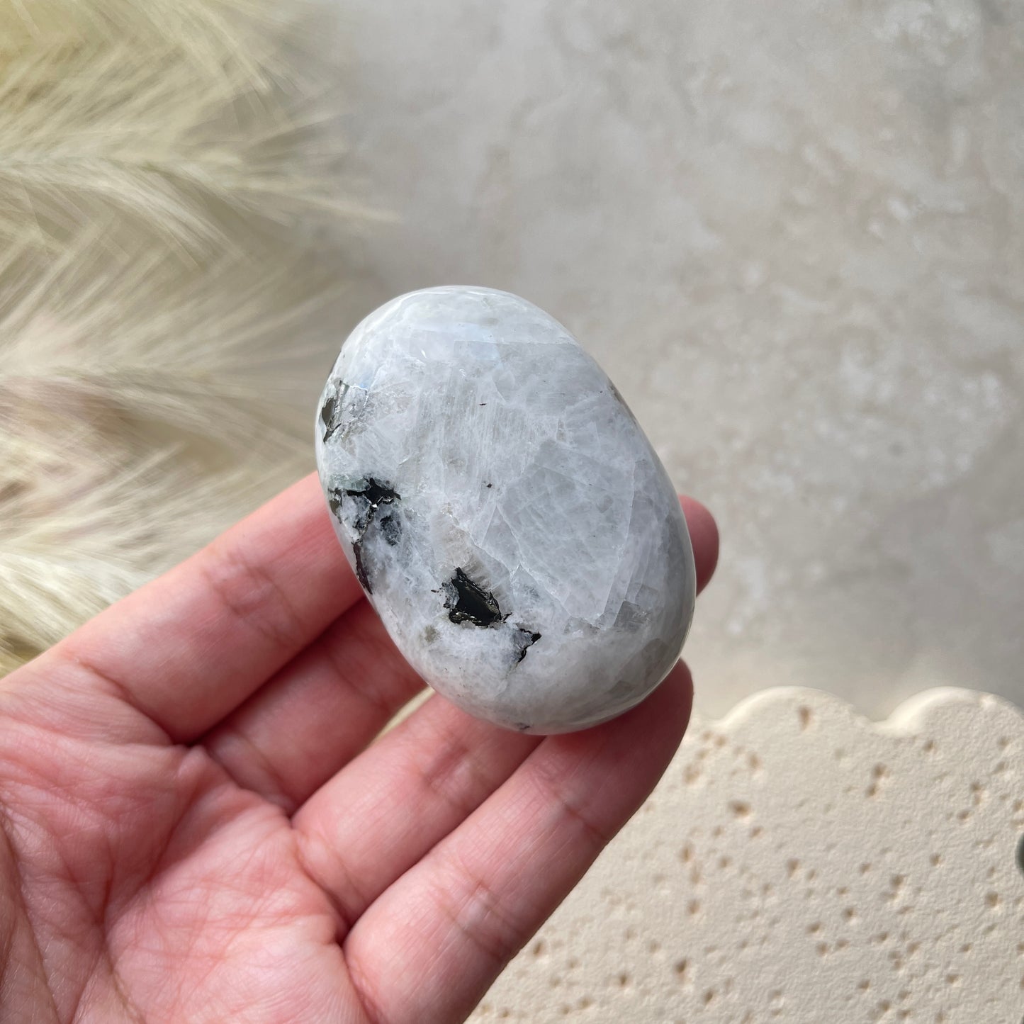 Moonstone Palm Stone