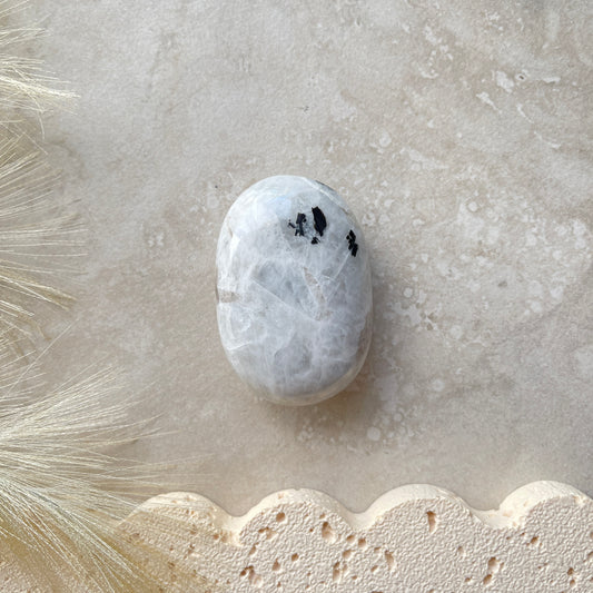 Moonstone Palm Stone