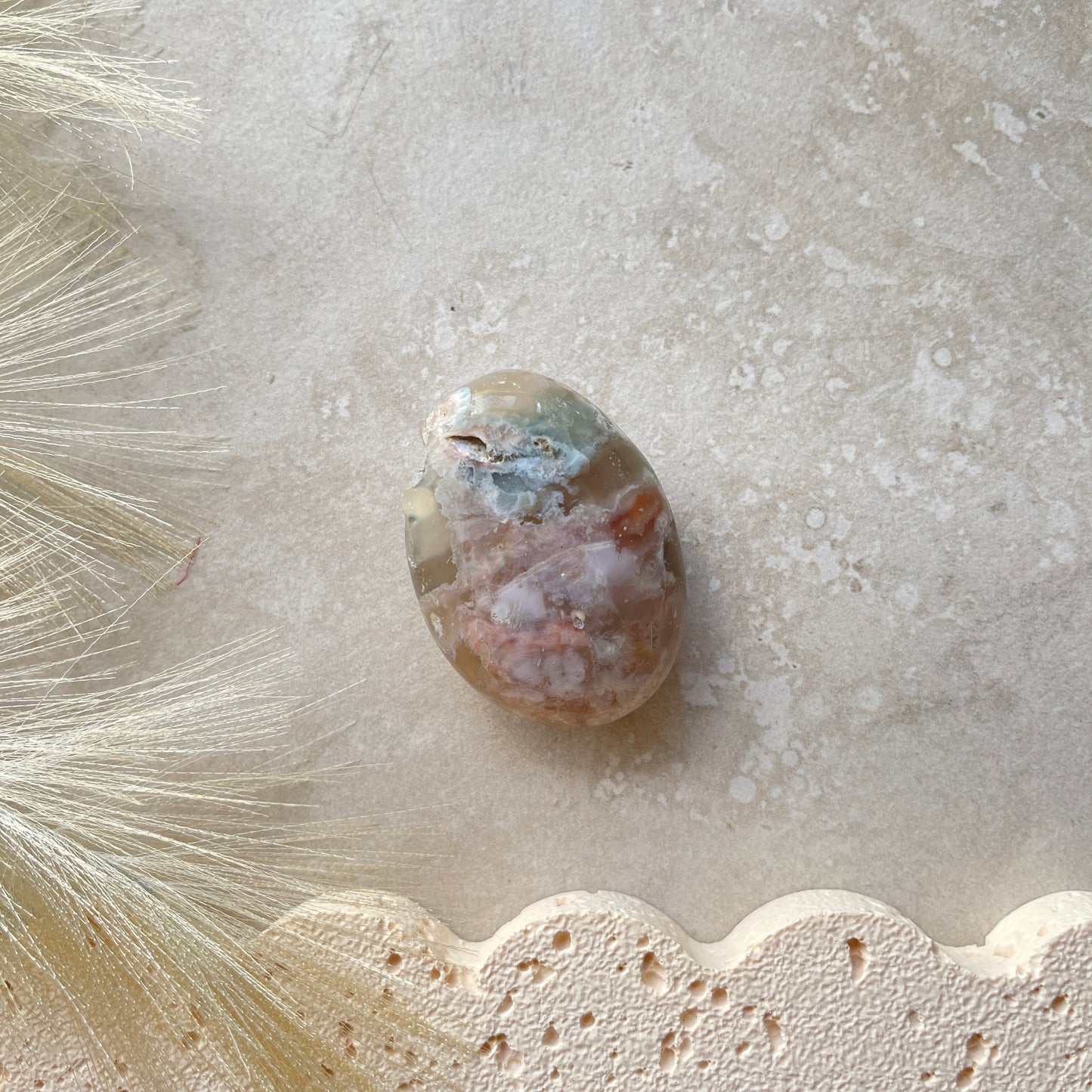 Flower Agate Palm Stone