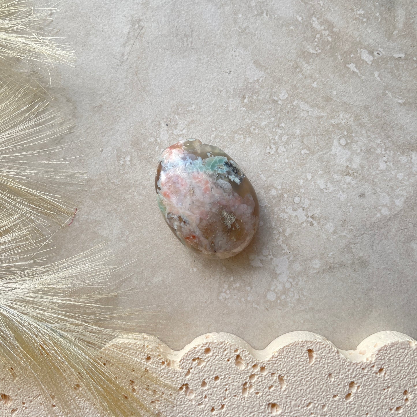 Flower Agate Palm Stone