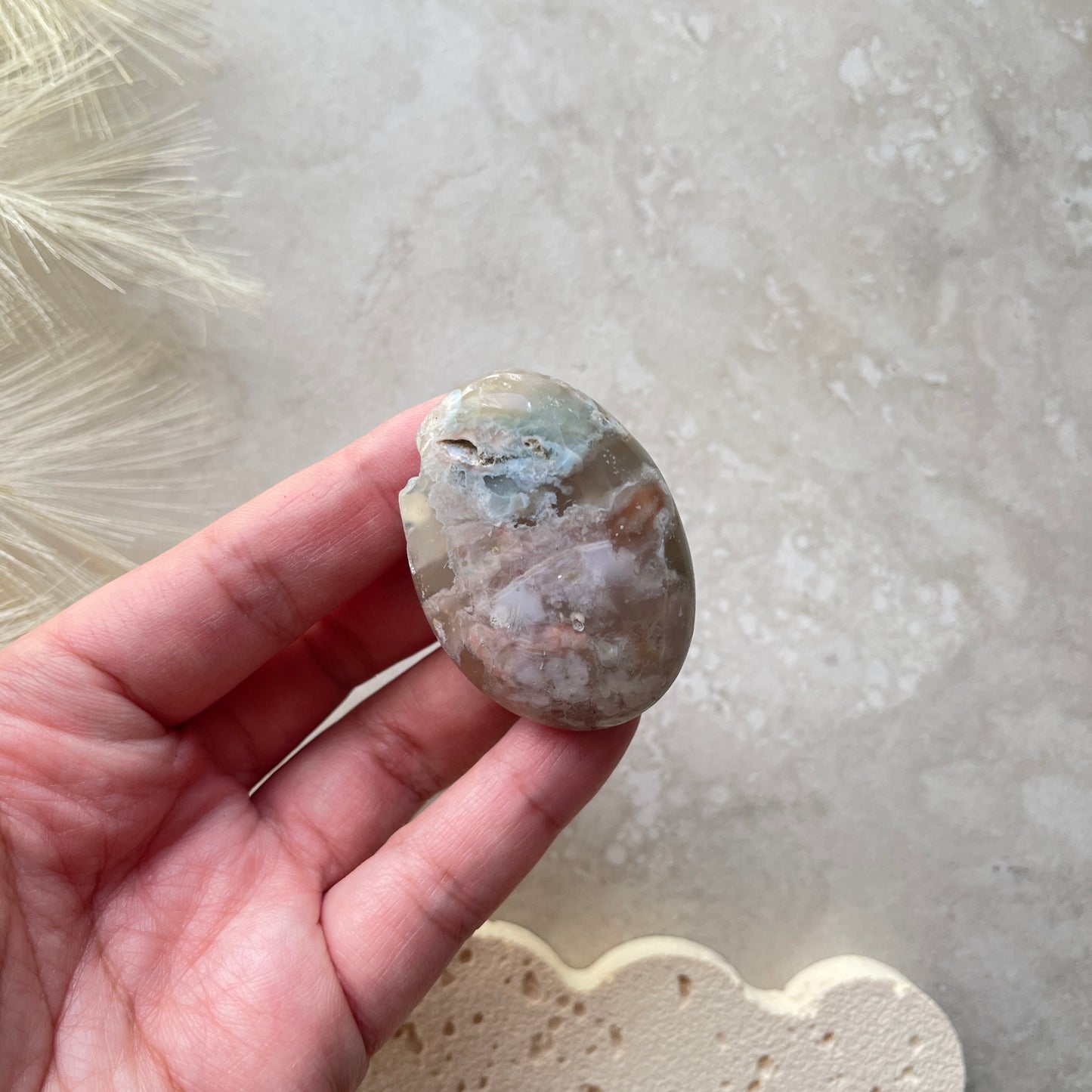 Flower Agate Palm Stone