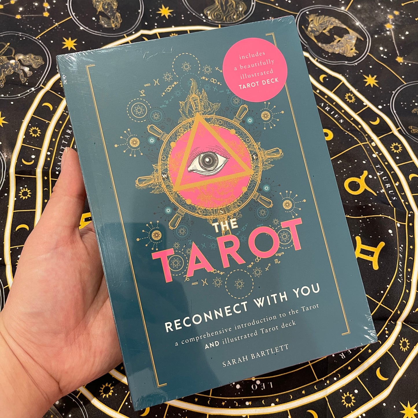 The Tarot Book and Card Deck: Reconnect With You: A Comprehensive Introduction to the Tarot with an illustrated Tarot deck